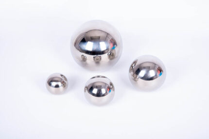 Sensoriniai šviesą atspindintys (reflektiniai) sidabriniai metaliniai kamuoliukai 4 vnt. 72201