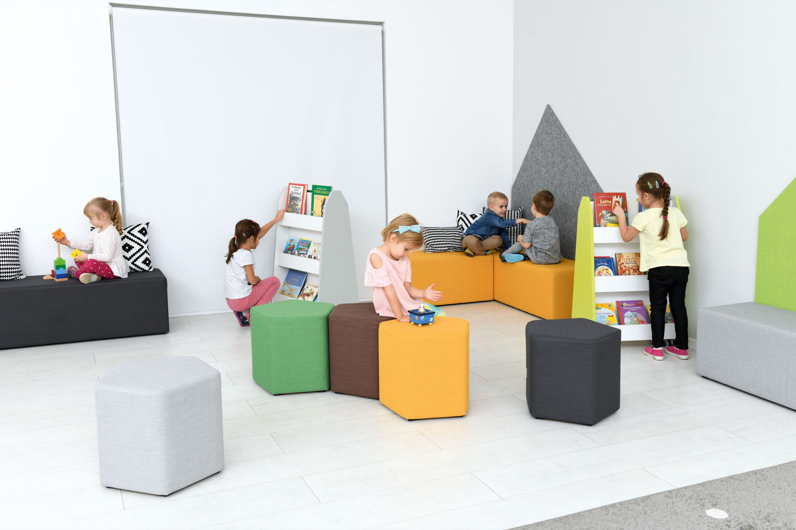 101891 bendra Penkiakampiai pufai Inflamea 42x30cm - Image 1