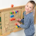 Edukacinė sieninė lenta Spalvingi vikšrai, mokantys skaičius ir kiekius ME23995 - Image 3