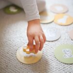 Jutiminis atminties žaidimas su dėžute 49652 - Image 2