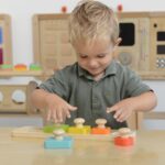 Montessori spalvų ir dydžių rūšiavimo dėlionė ME03881 - Image 5