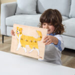 Medinis dėlionių rinkinys 12 Montessori Gyvūnų Dėlionių + Stovas 44613 - Image 2